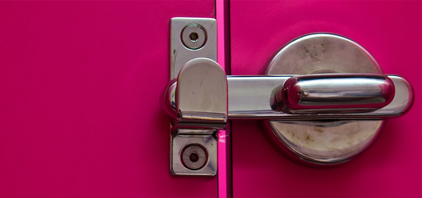 Childproof Gate Lock in Homer Glen