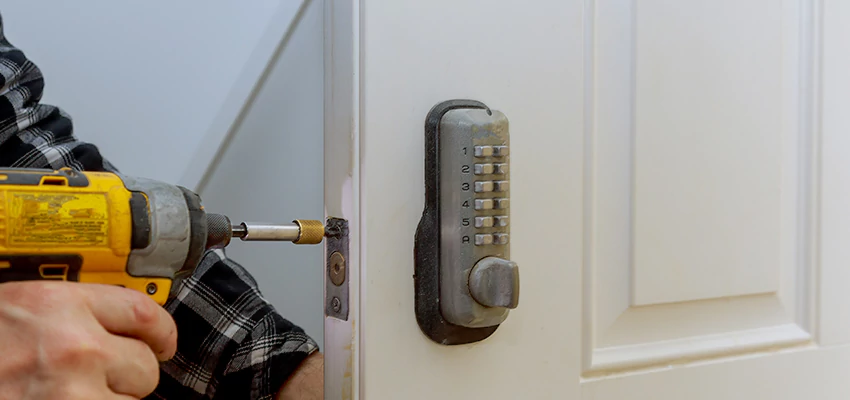 Digital Locks For Home Invasion Prevention in Homer Glen, IL